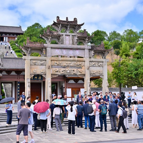 新华网